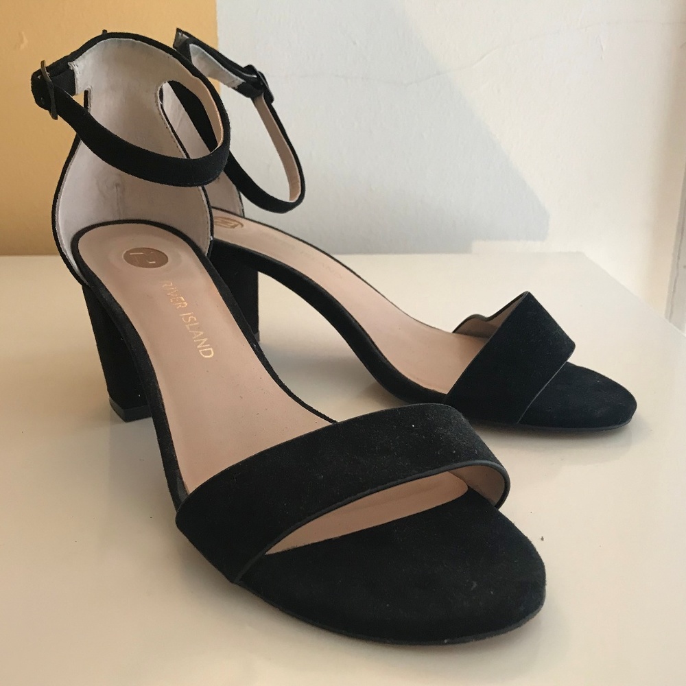 Classic Strappy Black Leather Sandals River Island
